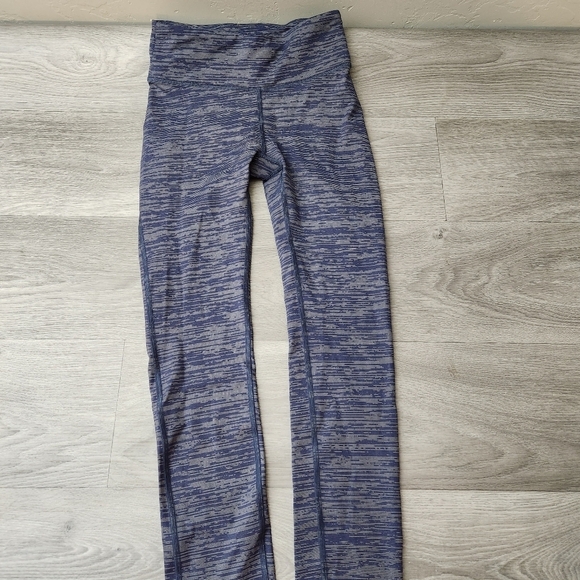 Outdoor Voices Dark Blue Leggings Size XS Free Form Style Inner Waist Pocket - Picture 2 of 12